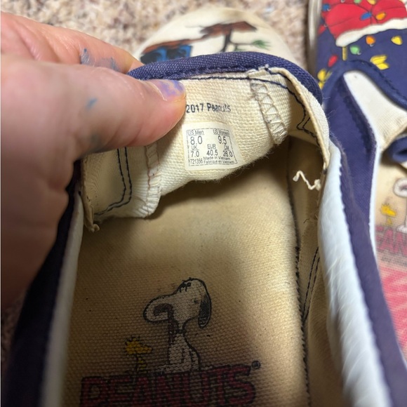 Vans Navy and Cream Peanuts Sneakers Christmas Charlie Brown snoopy 8 9.5 - Picture 6 of 9